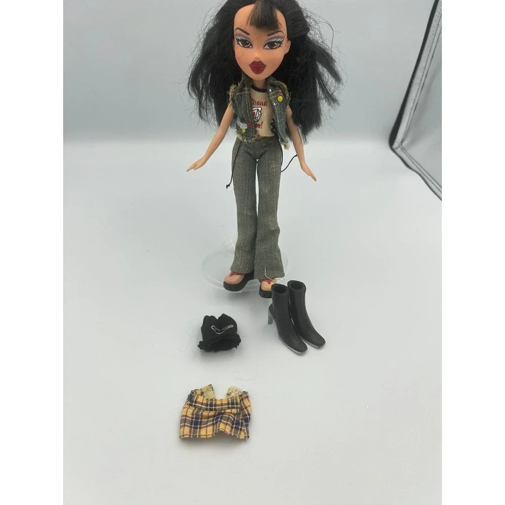 Bratz Stylin It Hippie chic Jade fashion doll